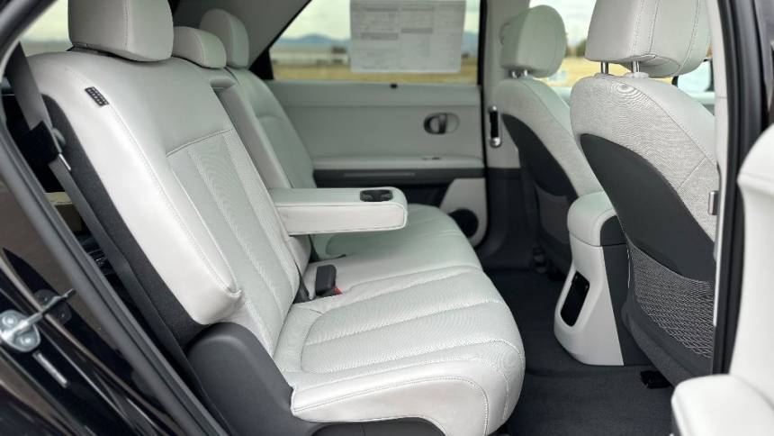 2025 Hyundai IONIQ 5 - Images - 24