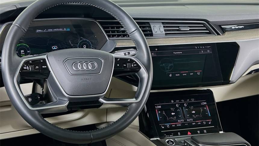 2021 Audi e-tron WA1LAAGE2MB016903