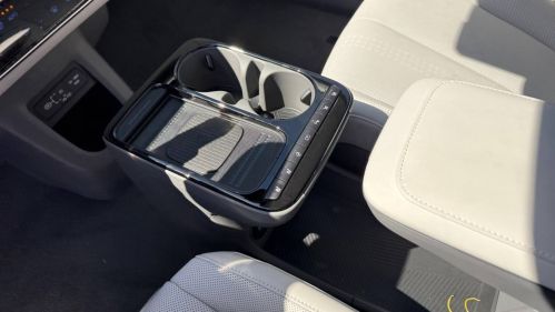 2025 Hyundai IONIQ 5 - Images - 13
