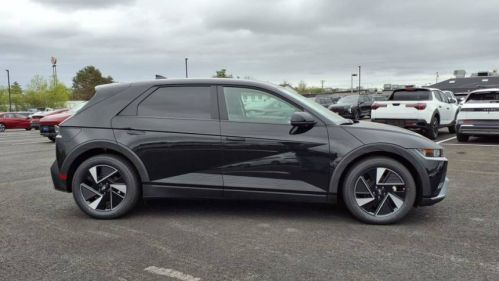 2025 Hyundai IONIQ 5 - Images - 4