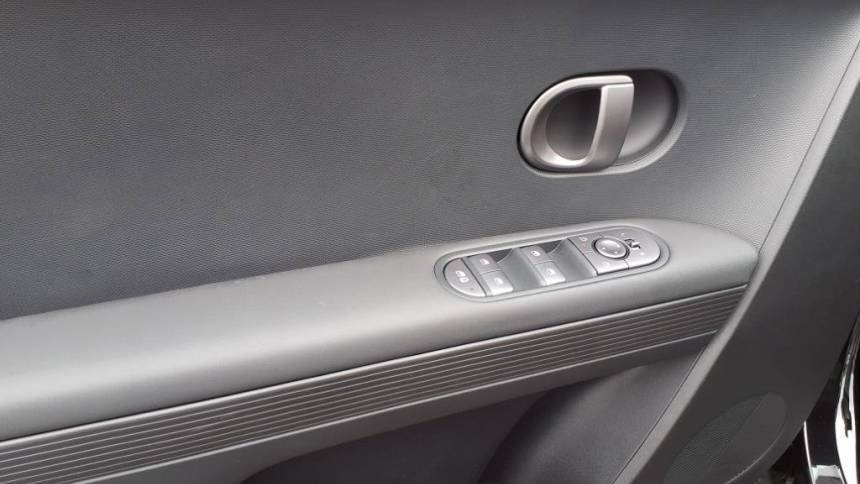 2025 Hyundai IONIQ 5 - Images - 10