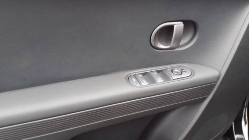 2025 Hyundai IONIQ 5 - Images - 10