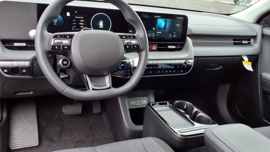2025 Hyundai IONIQ 5 - Images - 13