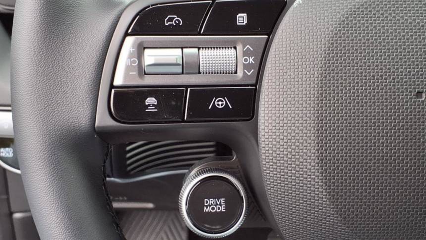 2025 Hyundai IONIQ 5 - Images - 14