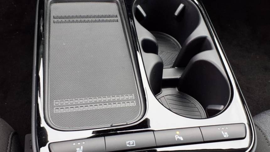 2025 Hyundai IONIQ 5 - Images - 16