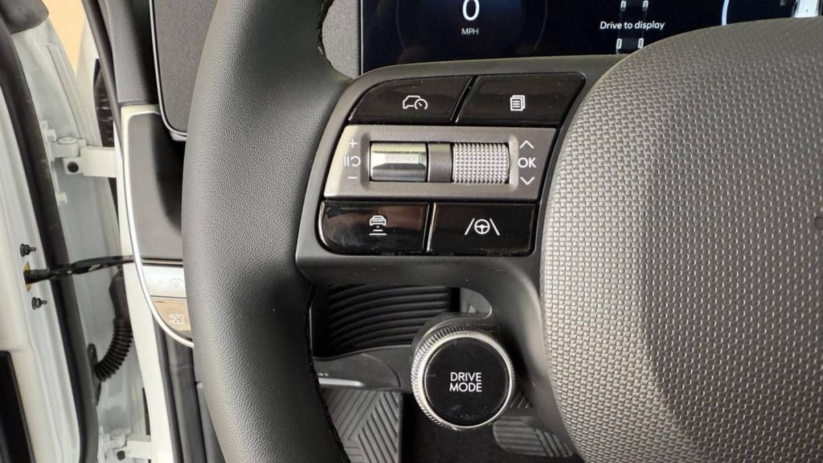 2025 Hyundai IONIQ 5 - Images - 14