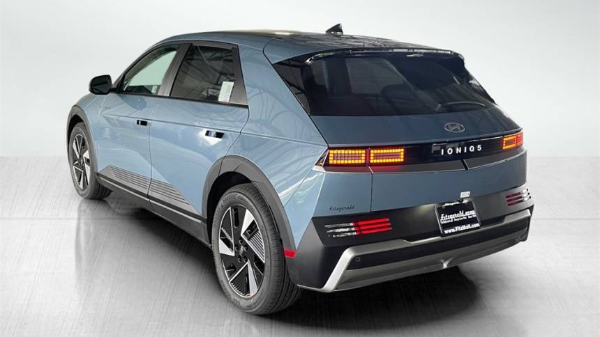 2025 Hyundai IONIQ 5 - Images - 11