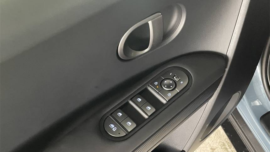 2025 Hyundai IONIQ 5 - Images - 16