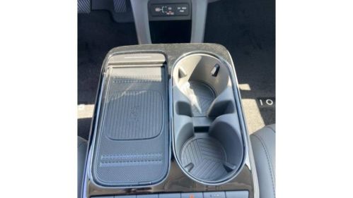 2025 Hyundai IONIQ 5 - Images - 15