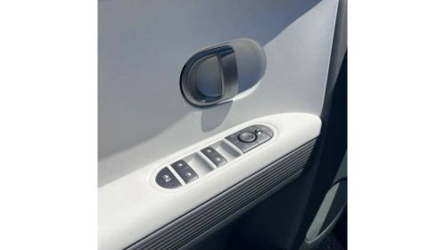 2025 Hyundai IONIQ 5 - Images - 18