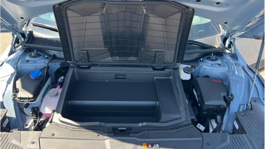 2025 Hyundai IONIQ 5 - Images - 24