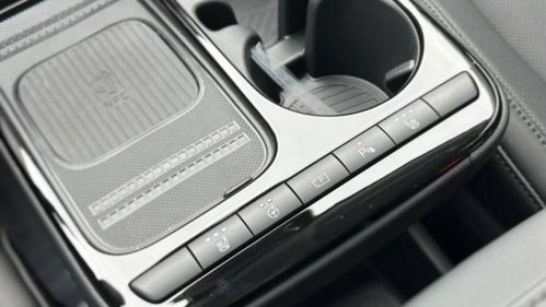 2025 Hyundai IONIQ 5 - Images - 14