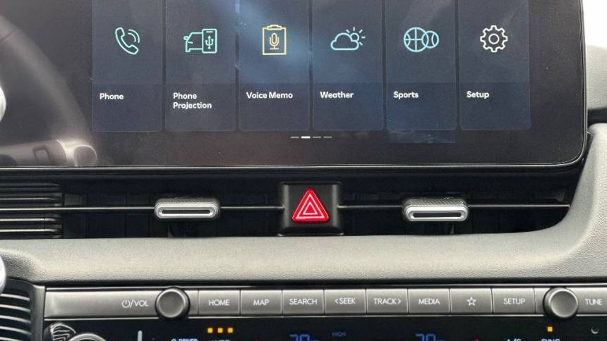 2025 Hyundai IONIQ 5 - Images - 16