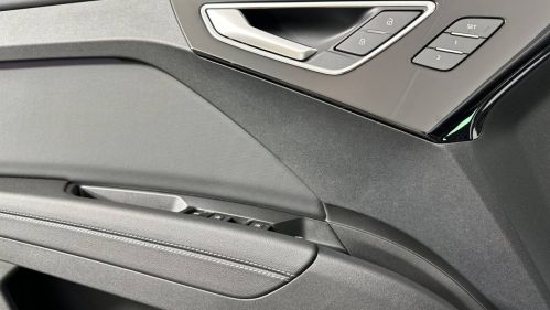 2025 Audi Q4 e-tron - Images - 10