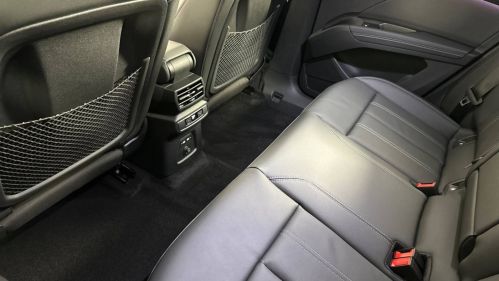 2025 Audi Q4 e-tron - Images - 11