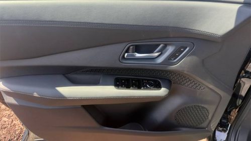 2025 Nissan Ariya - Images - 11