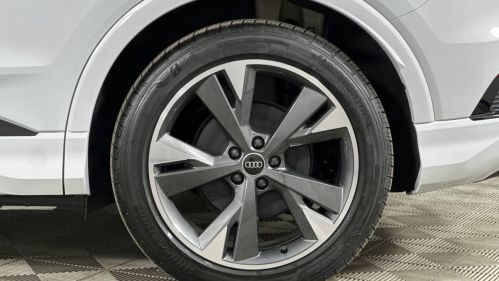2025 Audi Q4 e-tron - Images - 23