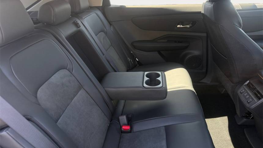 2025 Nissan Ariya - Images - 29