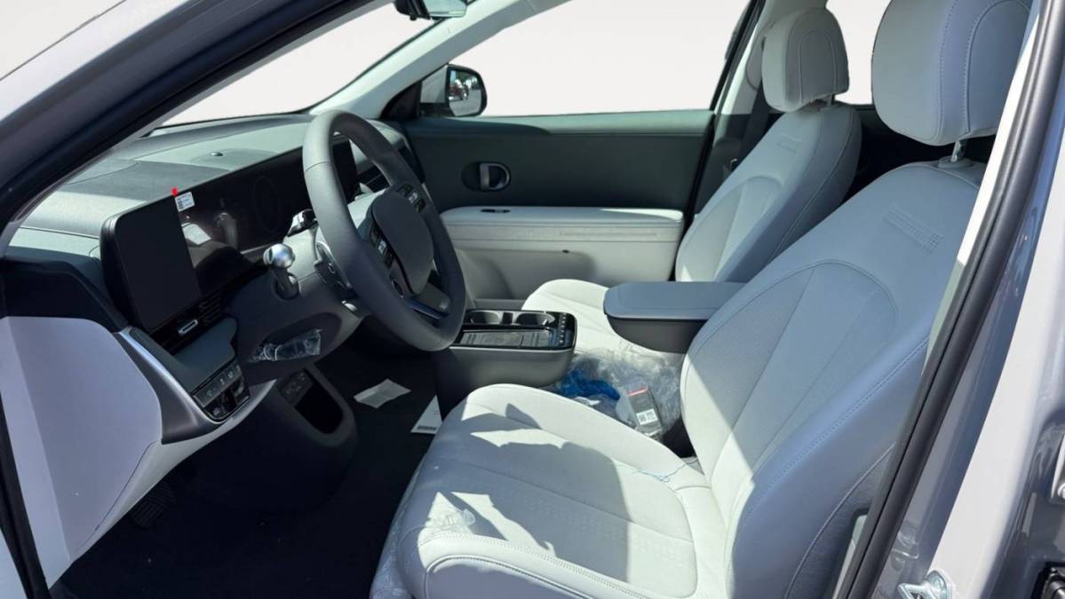 2025 Hyundai IONIQ 5 - Images - 10