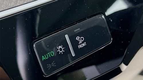 2021 Audi e-tron - Images - 10