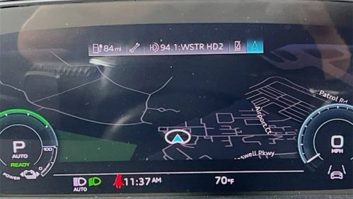 2021 Audi e-tron - Images - 16