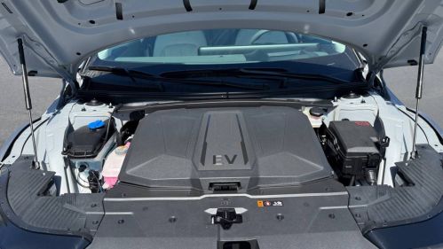 2025 Hyundai IONIQ 5 - Images - 20