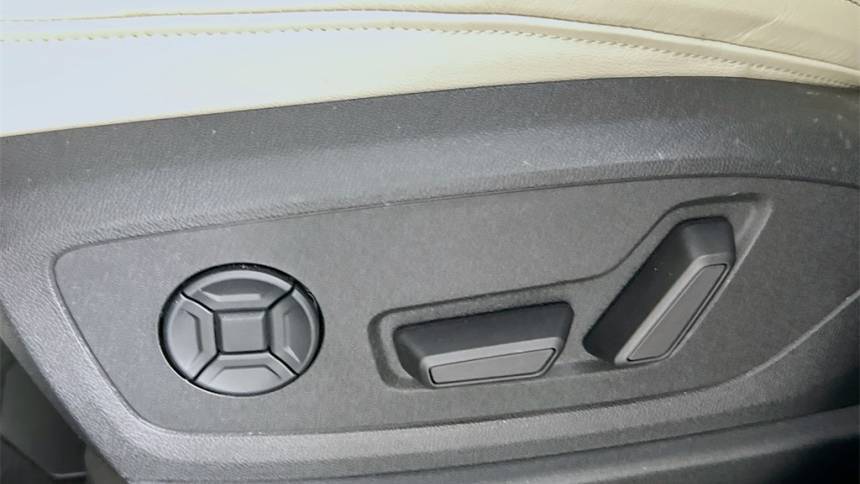 2021 Audi e-tron - Images - 22