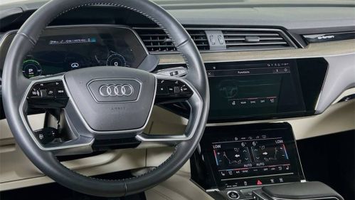 2021 Audi e-tron - Images - 25