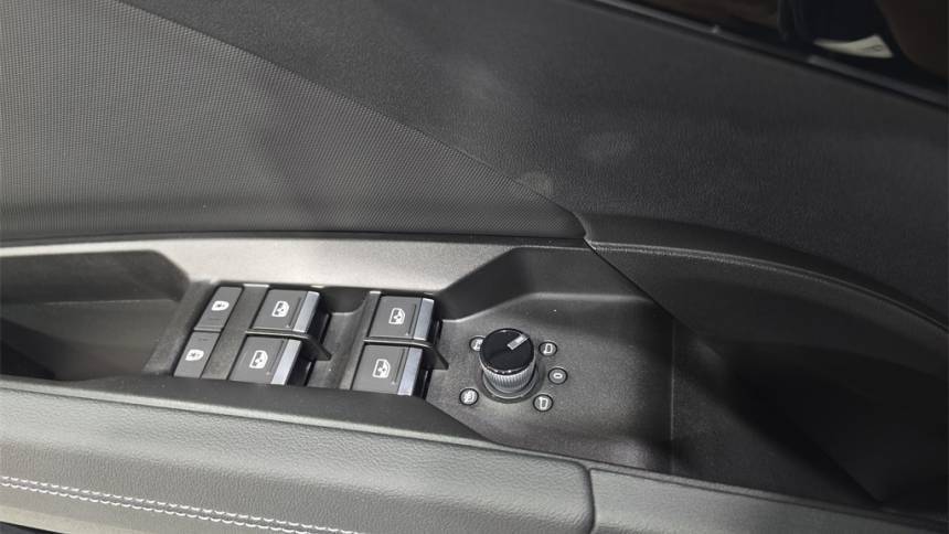 2025 Audi Q4 e-tron - Images - 28