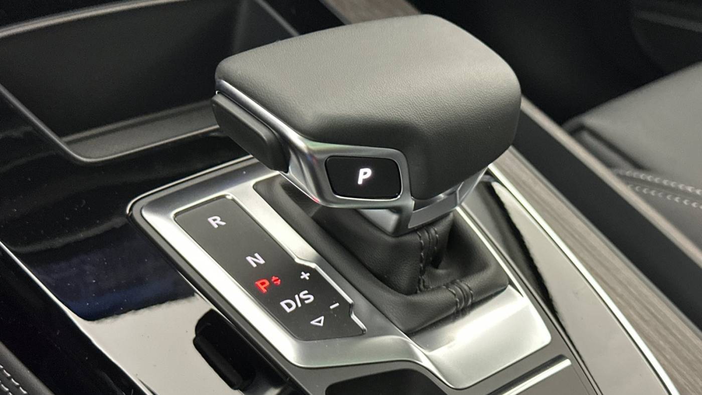 2025 Audi Q5 WA1E2AFY7S2062273
