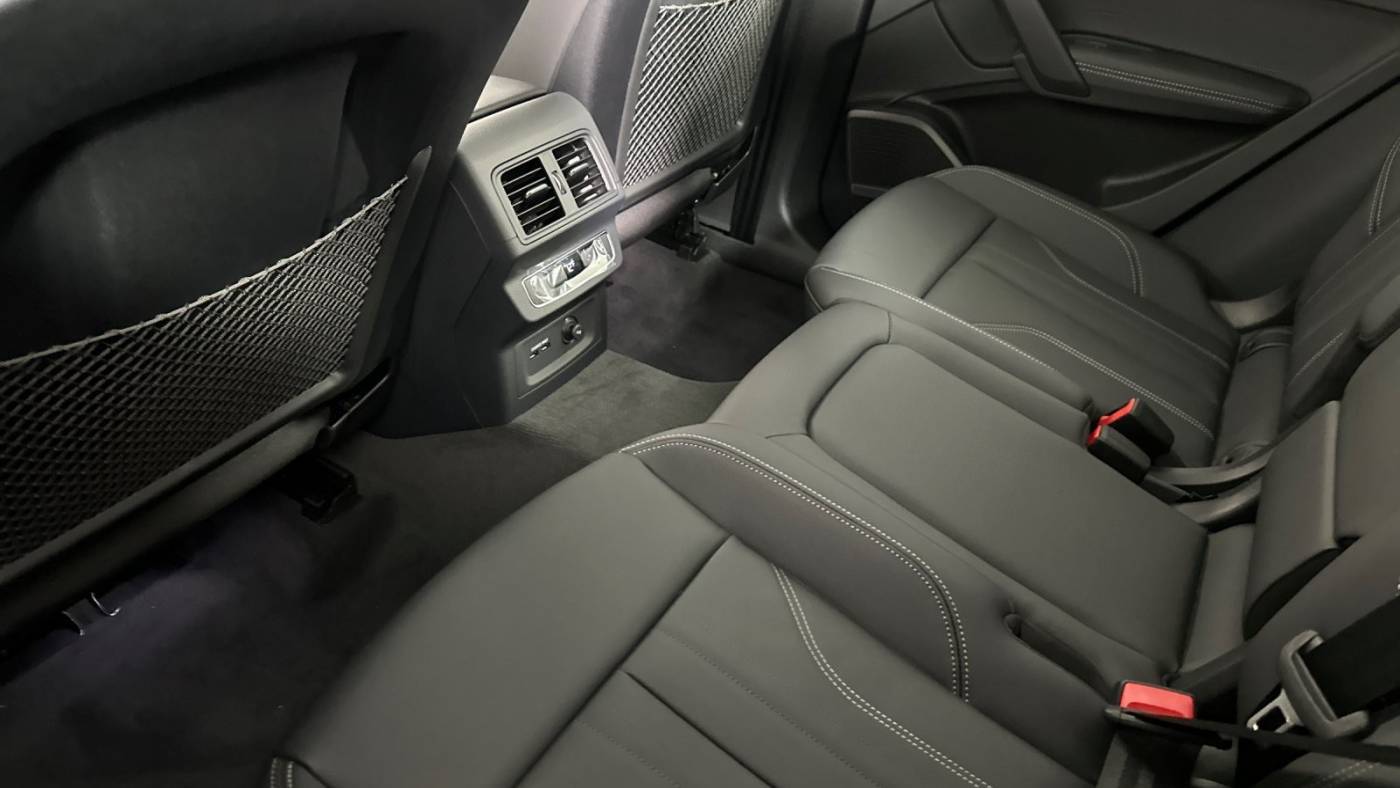 2025 Audi Q5 WA1E2AFY7S2062273