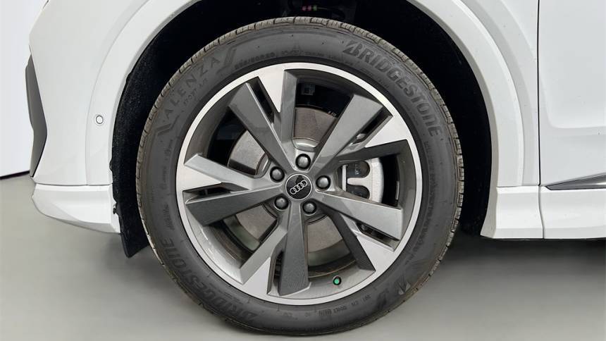 2024 Audi Q4 e-tron - Images - 32