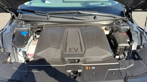 2025 Hyundai IONIQ 5 - Images - 20
