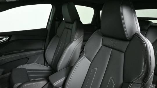 2025 Audi Q4 e-tron - Images - 5