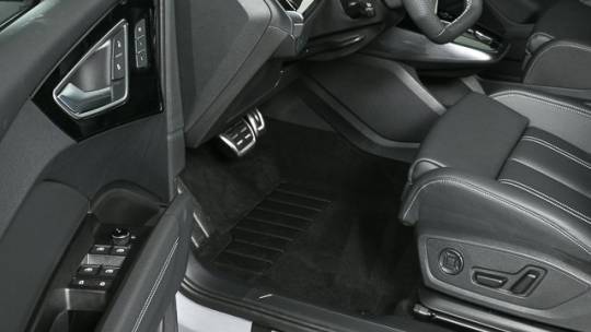 2025 Audi Q4 e-tron - Images - 7