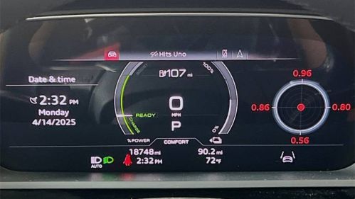 2022 Audi e-tron - Images - 13