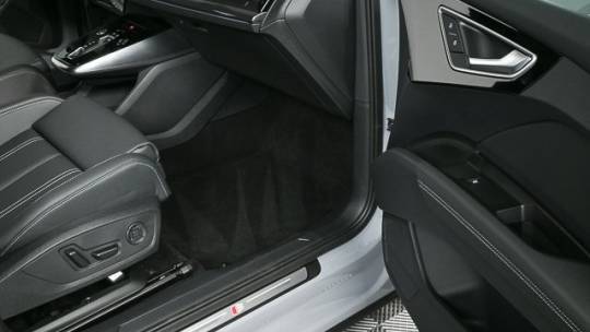 2025 Audi Q4 e-tron - Images - 25