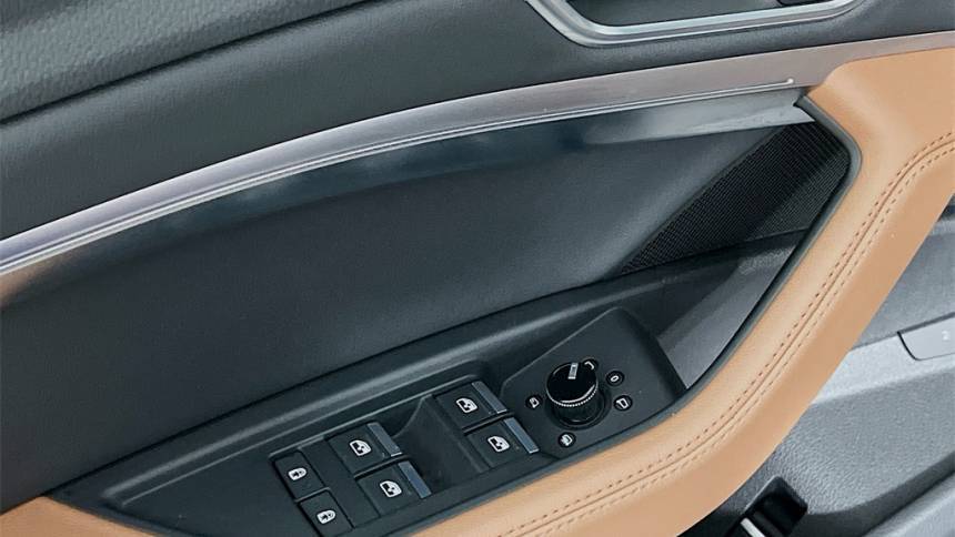2022 Audi e-tron - Images - 20