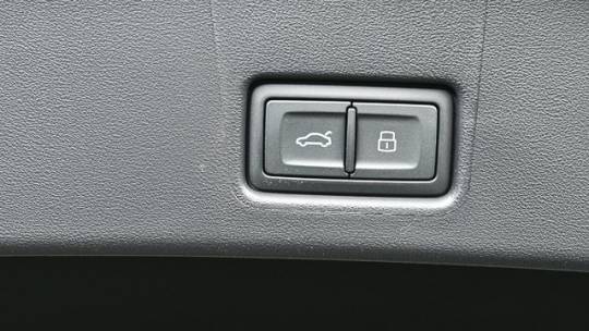 2025 Audi Q4 e-tron - Images - 28