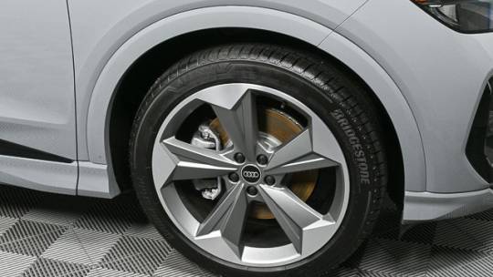 2025 Audi Q4 e-tron - Images - 38