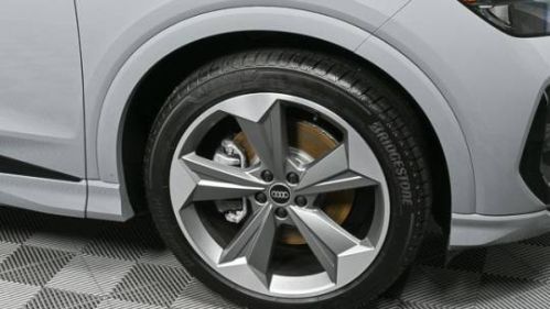 2025 Audi Q4 e-tron - Images - 38