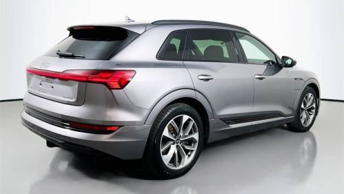 2021 Audi e-tron - Images - 7
