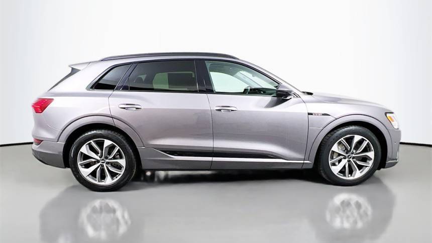 2021 Audi e-tron - Images - 8
