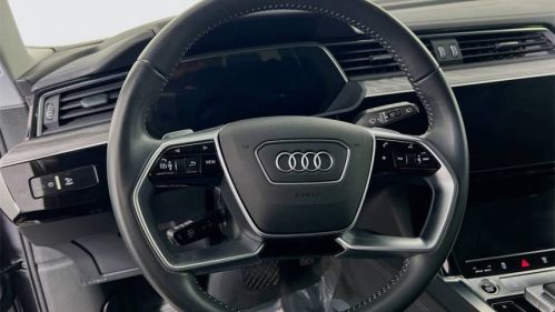 2021 Audi e-tron - Images - 12