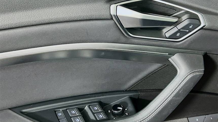 2021 Audi e-tron - Images - 20
