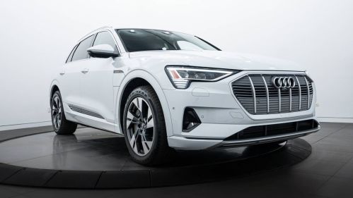 2022 Audi e-tron - Images - 2