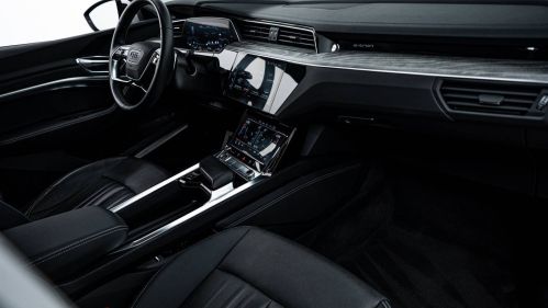 2022 Audi e-tron - Images - 15
