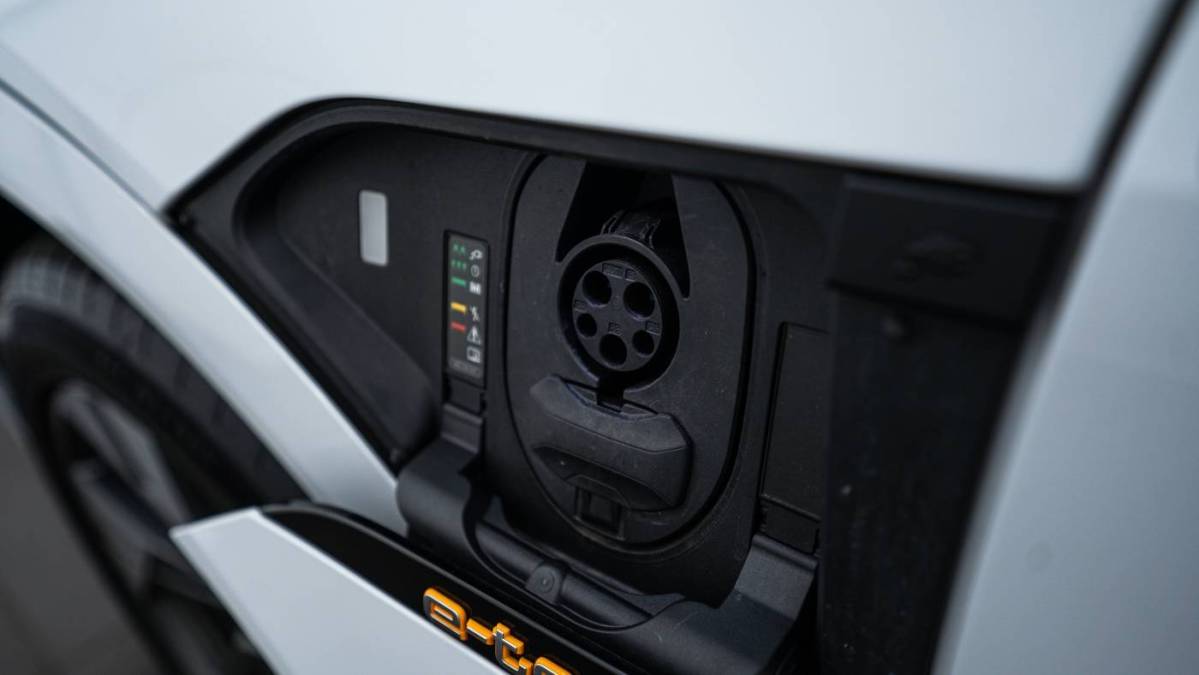2022 Audi e-tron - Images - 21