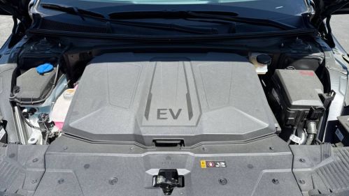 2025 Hyundai IONIQ 5 - Images - 20