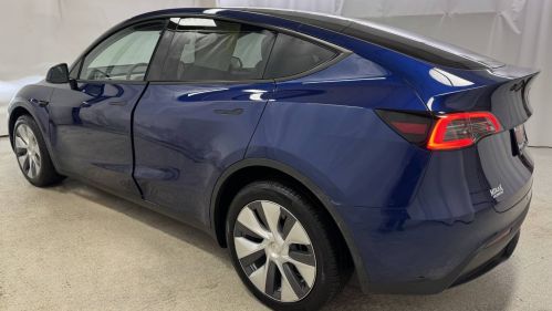 2023 Tesla Model Y - Images - 3